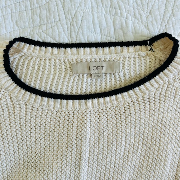 LOFT Sweater - Picture 7 of 8